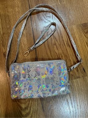 Holographic Snake-Print Crossbody Wristlet - Iridescent Cream
